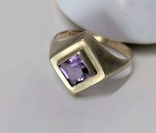 Goldener Ring mit Amethyst, 333er