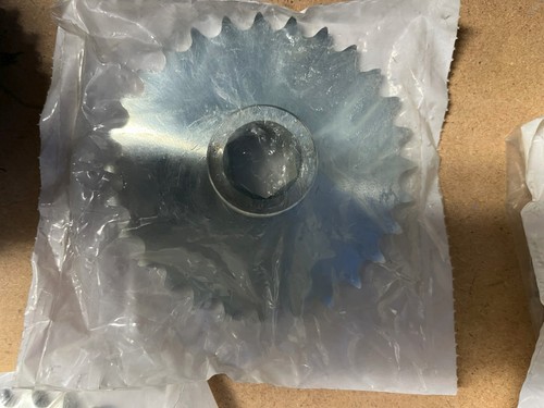 Kinze tooth sprocket - 28-tooth, #