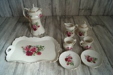 schönes 8 teiliges Porzellan
