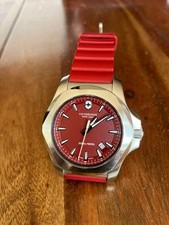 Victorinox inox Uhr Rot mit Kautschukband guter Zustand