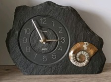 VAERST Schiefer Tischuhr Quarz