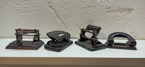 Konvolut alter locher schwarz - konvolut,