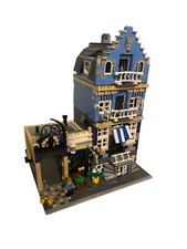 LEGO CREATOR EXPERT: Market