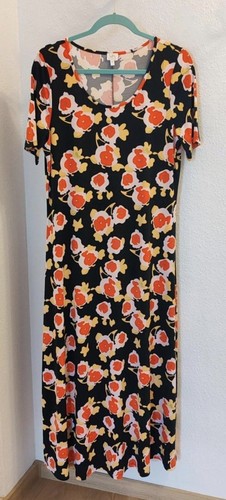 Biete neuwertiges kleid - biete,