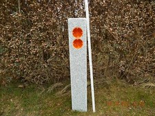 Gartensteckdose Granit Stele