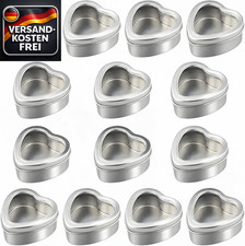 Herzförmige leere Metalldosen