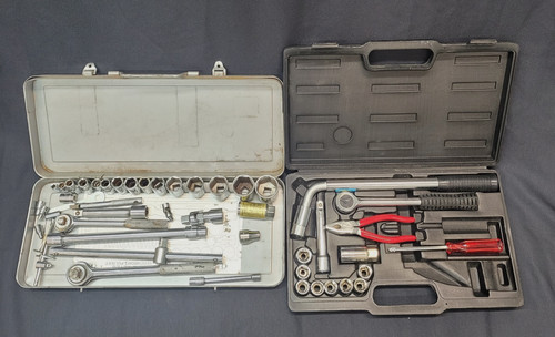 Alter koffer mit - 2, konvolut