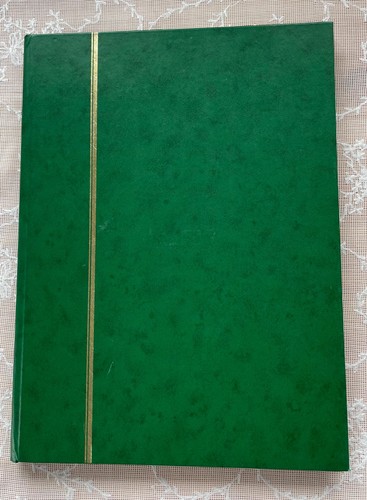 Grünes briefmarkenalbum - grünes,