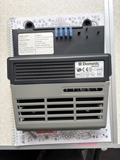 Dometic Schaltnetzteil SMP 301-02 für 12-Volt-Geräte AC/DC Wandler Hobby Wohnwag