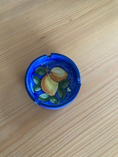 Aschenbecher aus keramik - aschenbecher,
