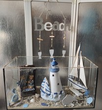 Deko Maritim Im Aquarium Segelboot Leuchtturm Strandkorb Muscheln Beach