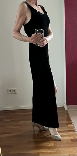 Schwarzes samtiges abendkleid - schwarzes,