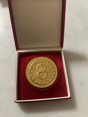 Medaille zur goldenen - zur,