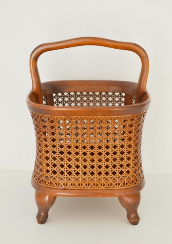 Vintage zeitungskorb - vintage,