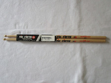 VIC FIRTH Drum Sticks, American Jazz Serie, AJ4 Hickory Schlagzeugstöcke