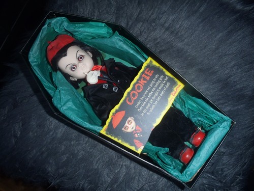 Mezco living dead - dead, doll