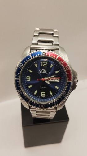 Shark quartz diver watch - diver, pepsi