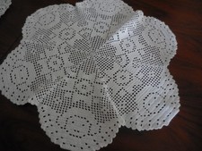 Häkeldeckchen rund Durchmesser 40 cm weiß Handarbeit Engel Weihnachtsmotiv