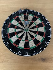 ✅ Steeldart Dartscheibe 45cm Durchmesser mit 3 Pfeilen