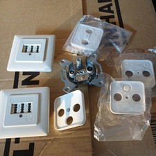 Konvulut 7 TeiligTelefonanschluss Dosen verpackt s. Bi.Or. Karton Garagenfund  