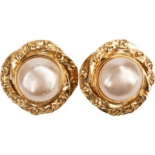 Chanel Golden CC Pearl