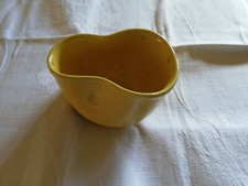 Apothekenbedarf, antik, medizinischer Trinkbecher, Keramik gelb