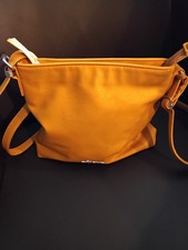 Handtasche mit abnehmbarem