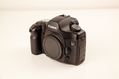 Canon eos 8 mp - eos,