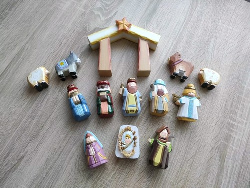 Weihnachtskrippe holz bemalt - holz,,