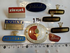 Pins Broschen Firmenschilder 9