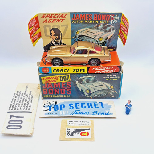 Corgi toys 261 - toys, bond
