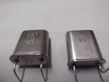 1  Stück Quarz    325,900 KHZ von KRYSTALY a.s.