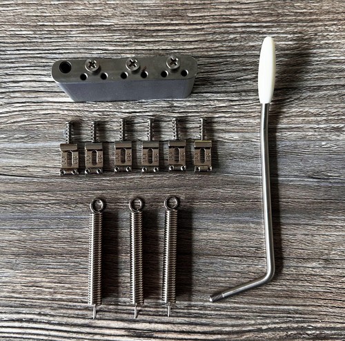 Callaham tremolo strat - >,