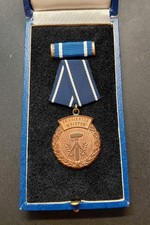 DDR Medaille Verdienter Meister
