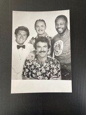 "MAGNUM" CAST + TOM SELLECK