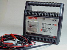 Bosch  Kfz Batterie-Ladegerät 12 V / 4 A - Neuwertig