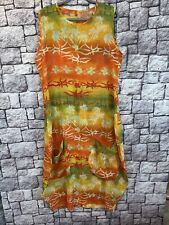 Transparentes Über-Kleid