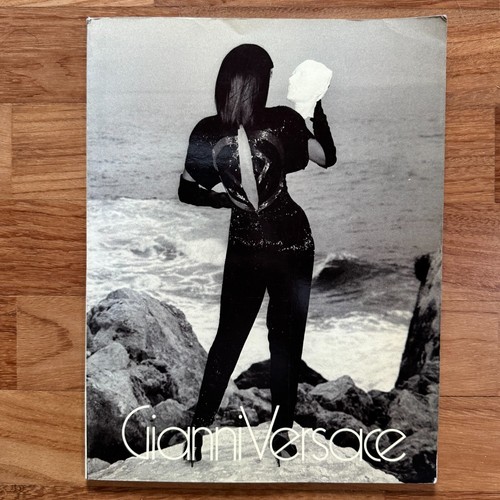 Gianni versace katalog - gianni, 10