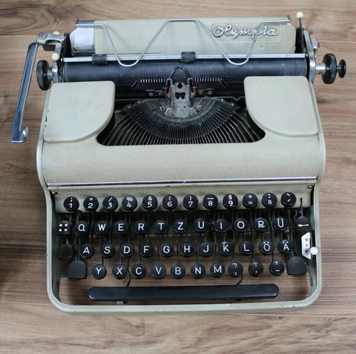 Schreibmaschine olympia 22205 - schreibmaschine,
