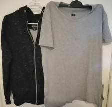 Kapuzensweatjacke und T-Shirt