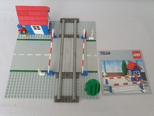 LEGO 7834 Bahnübergang mit