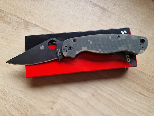 Spyderco para military camo - military,