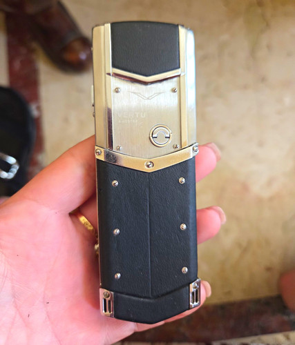 Vertu signature candy - vertu,