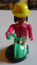 Spiel Figur mit Gipsbein 