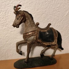 Verkaufe altes handgeschnitztes Pferd für Krippe