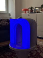 Leuchtbuchstabe u n Reklame