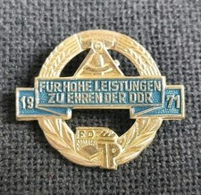 Abzeichen DDR: Für hohe
