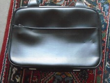 Bordcase   Farbe: schwarz