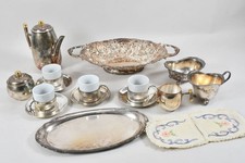 C26R35- Mokka Service und Schale meist Metall versilbert ua gemarkt WMF 