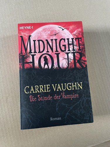 Carrie vaughn die - vaughn:,